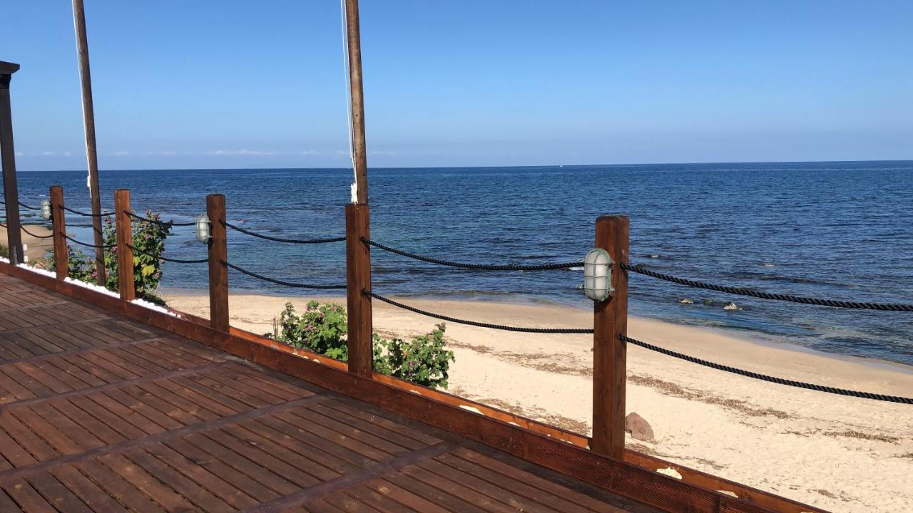 Apartment Tramonto Sea-Front Valledoria  Ngoại thất bức ảnh