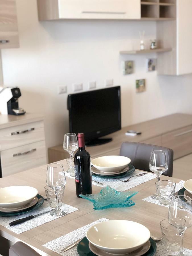 Apartment Tramonto Sea-Front Valledoria  Ngoại thất bức ảnh