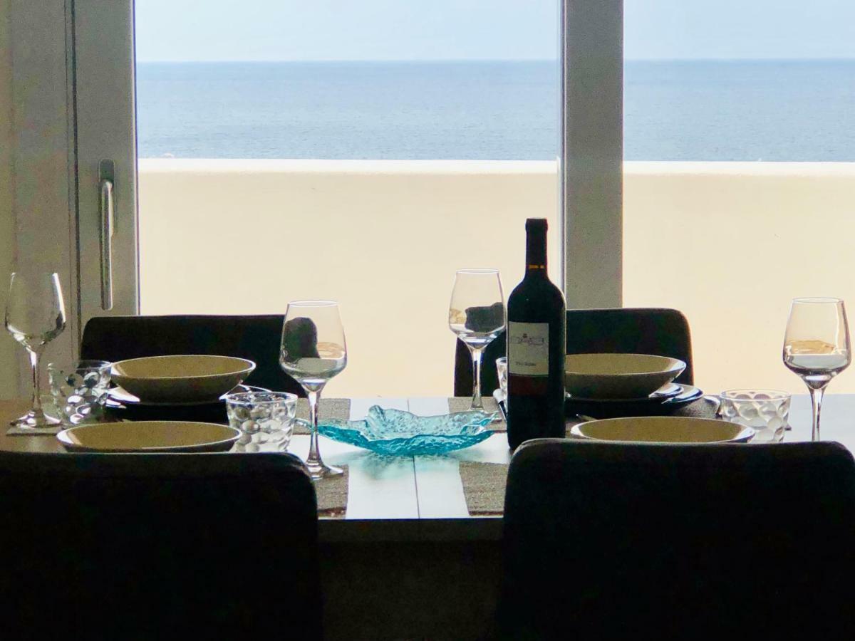 Apartment Tramonto Sea-Front Valledoria  Ngoại thất bức ảnh