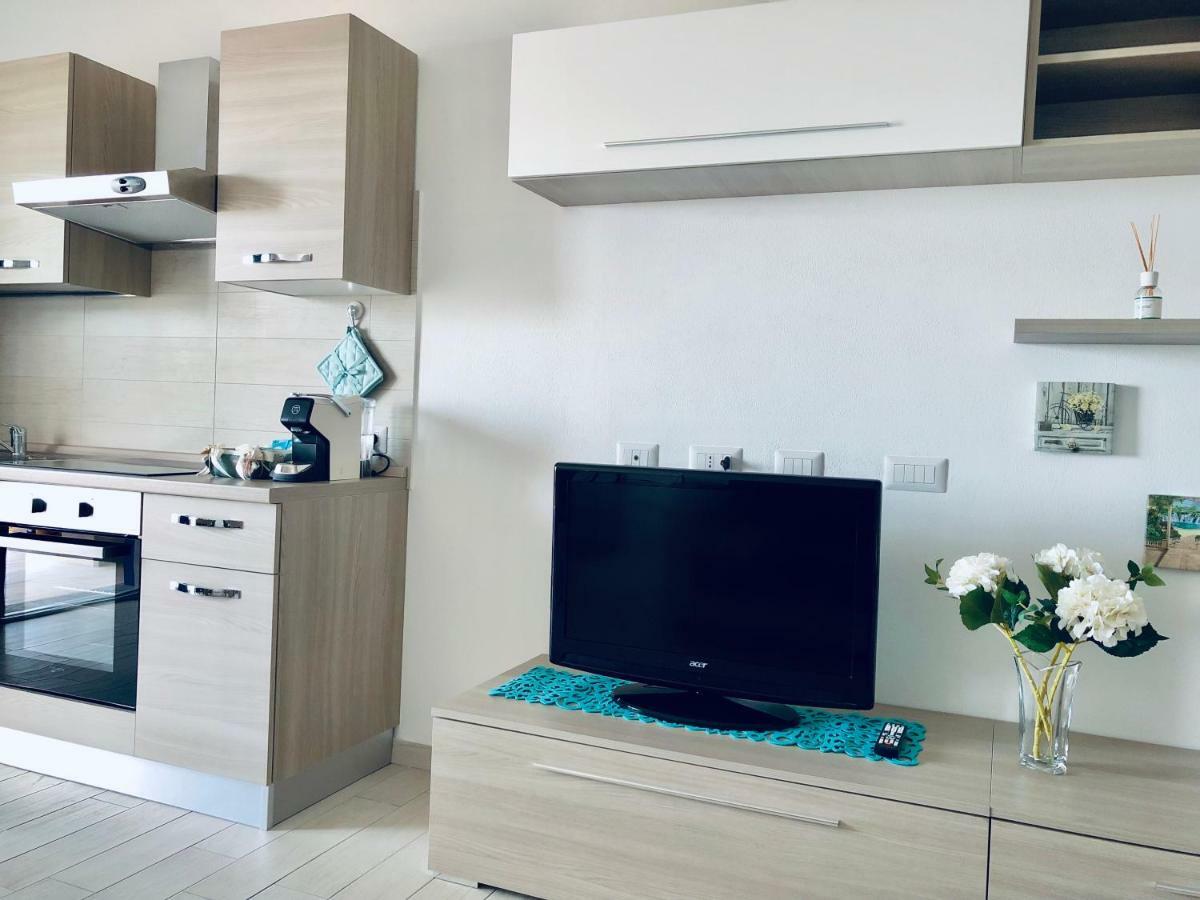 Apartment Tramonto Sea-Front Valledoria  Ngoại thất bức ảnh