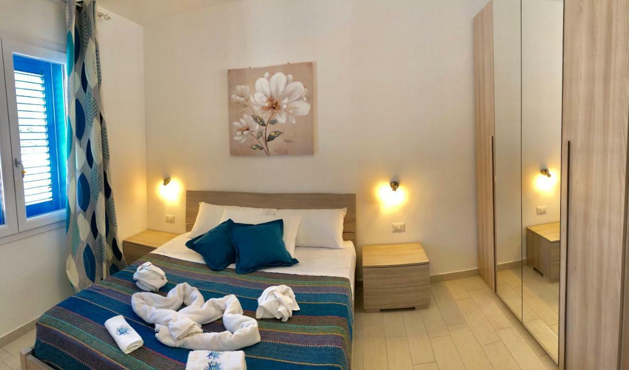 Apartment Tramonto Sea-Front Valledoria  Ngoại thất bức ảnh