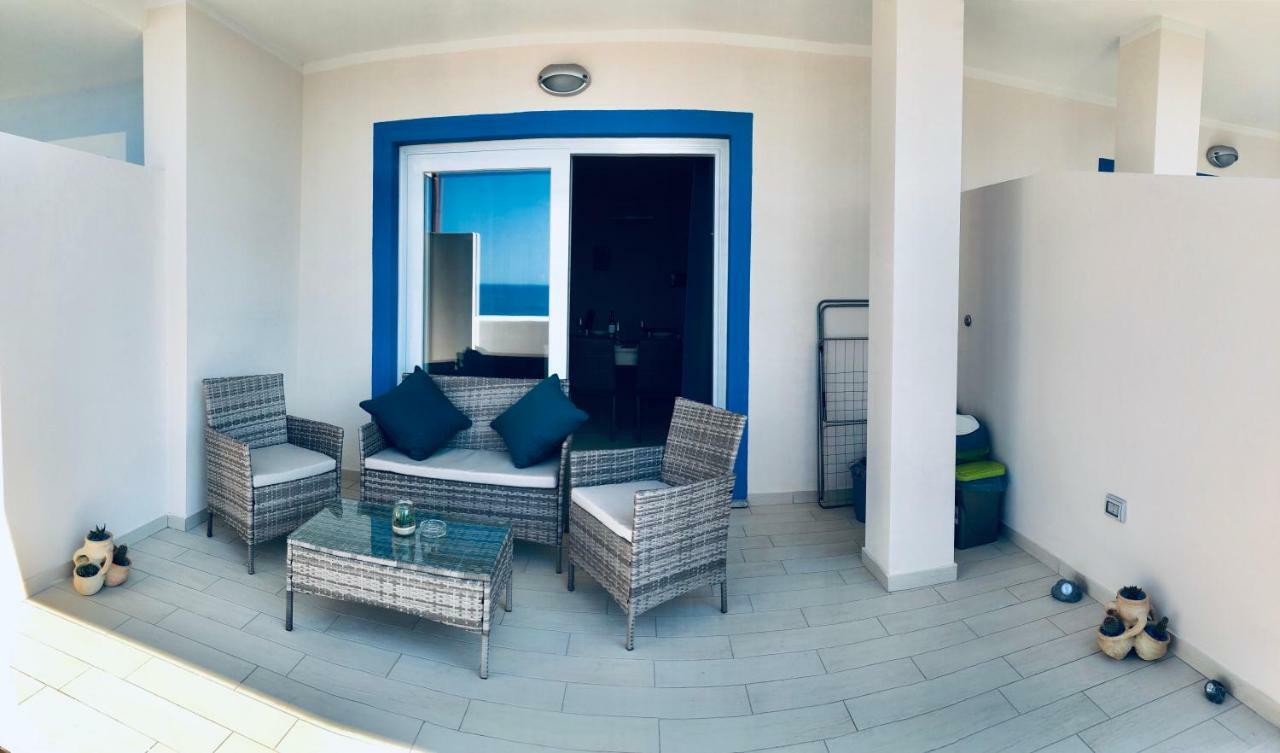 Apartment Tramonto Sea-Front Valledoria  Ngoại thất bức ảnh