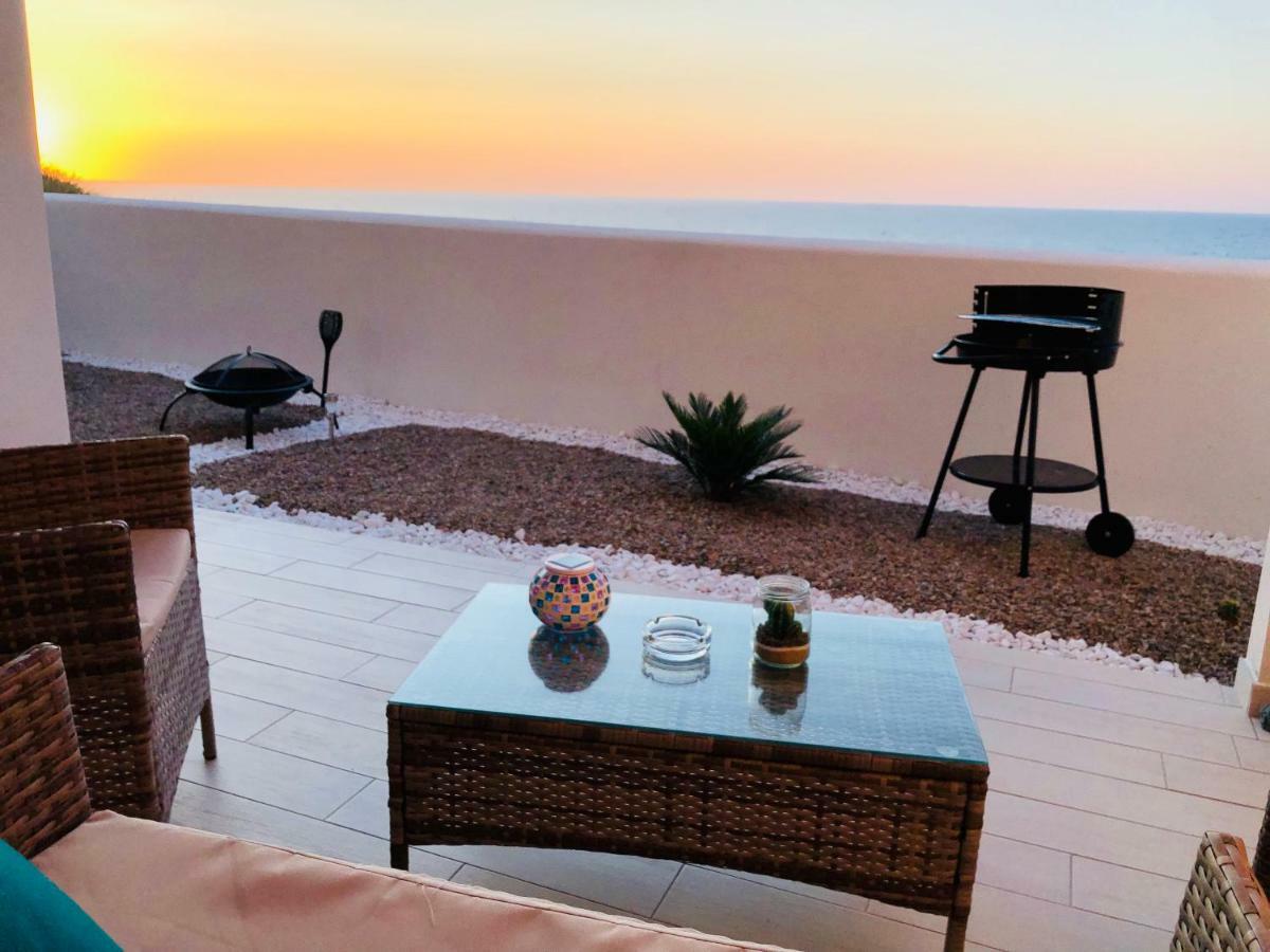 Apartment Tramonto Sea-Front Valledoria  Ngoại thất bức ảnh