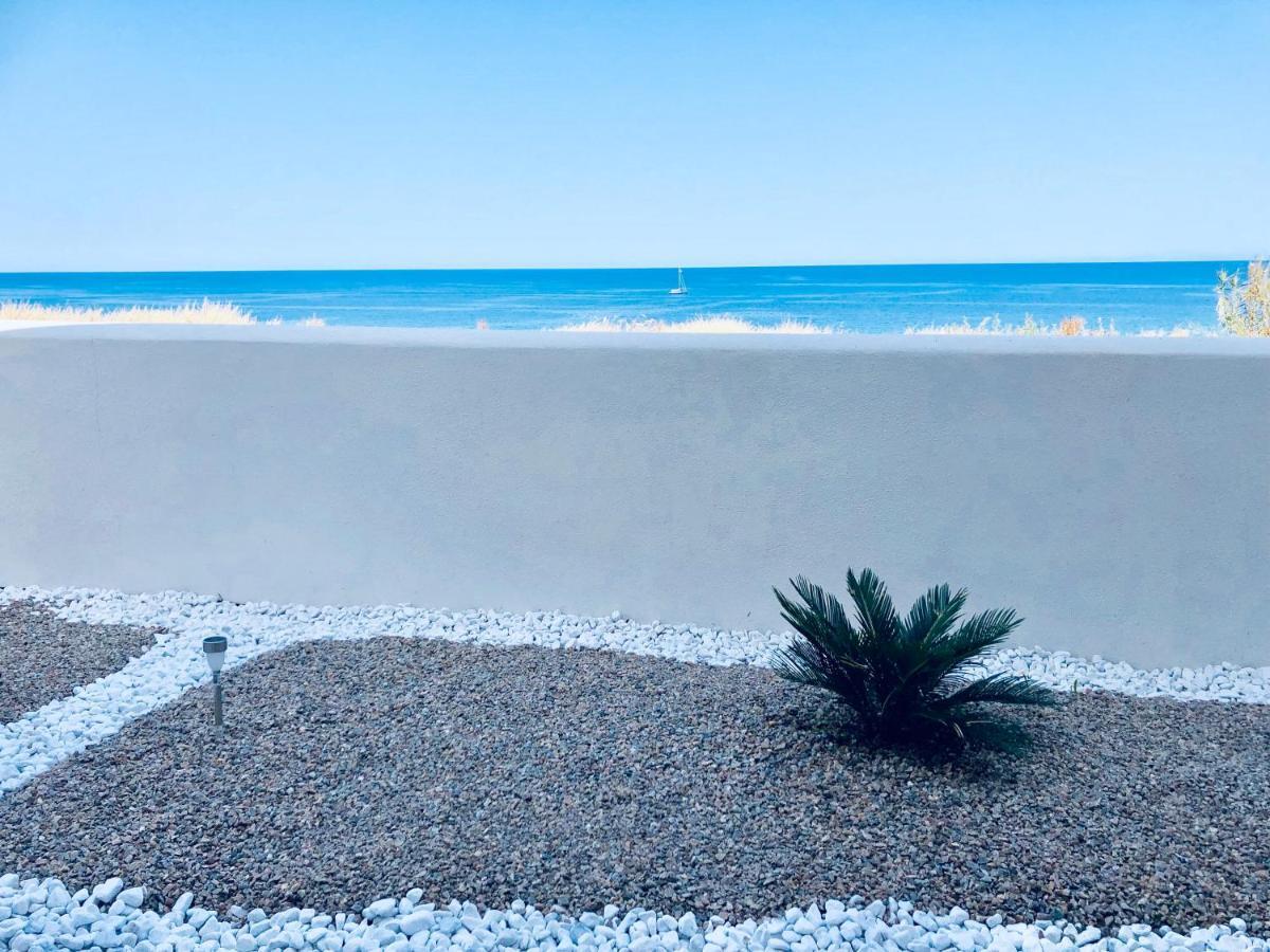 Apartment Tramonto Sea-Front Valledoria  Ngoại thất bức ảnh